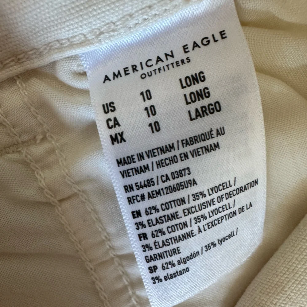 American Eagle Outfitters Cream Cargo Pants - Picture 5 of 5